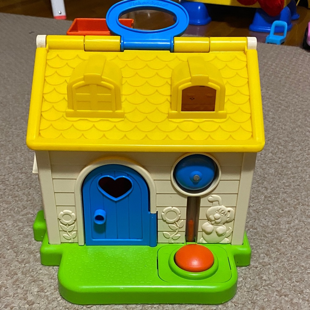 Vintage 1984 Fisher-Price Discovery Cottage
